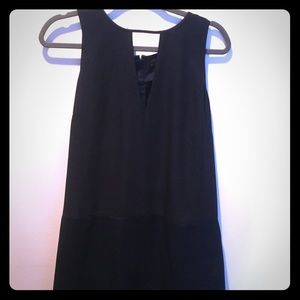 Scoop neck with satin bottom